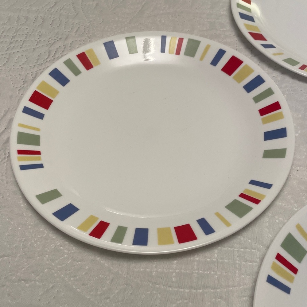 Set of 6 CORELLE MEMPHIS Dinner Plates with Colorful Border 10 1/4” Each - Picture 7 of 9